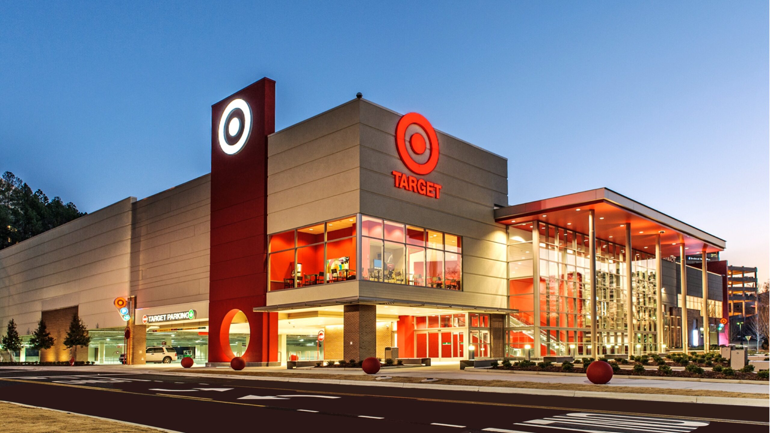 Target Canada store rollout, retail construction